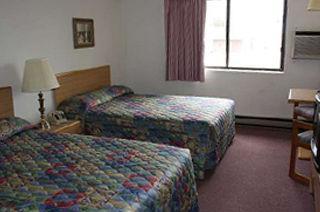 Model Towne Inn Motel Gwinn Екстериор снимка